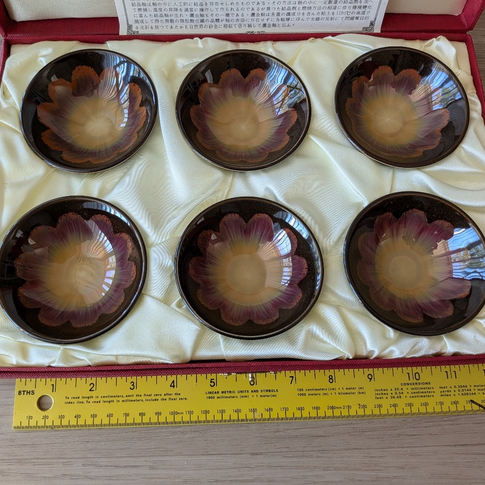 Asian Porcelain Bowls Set